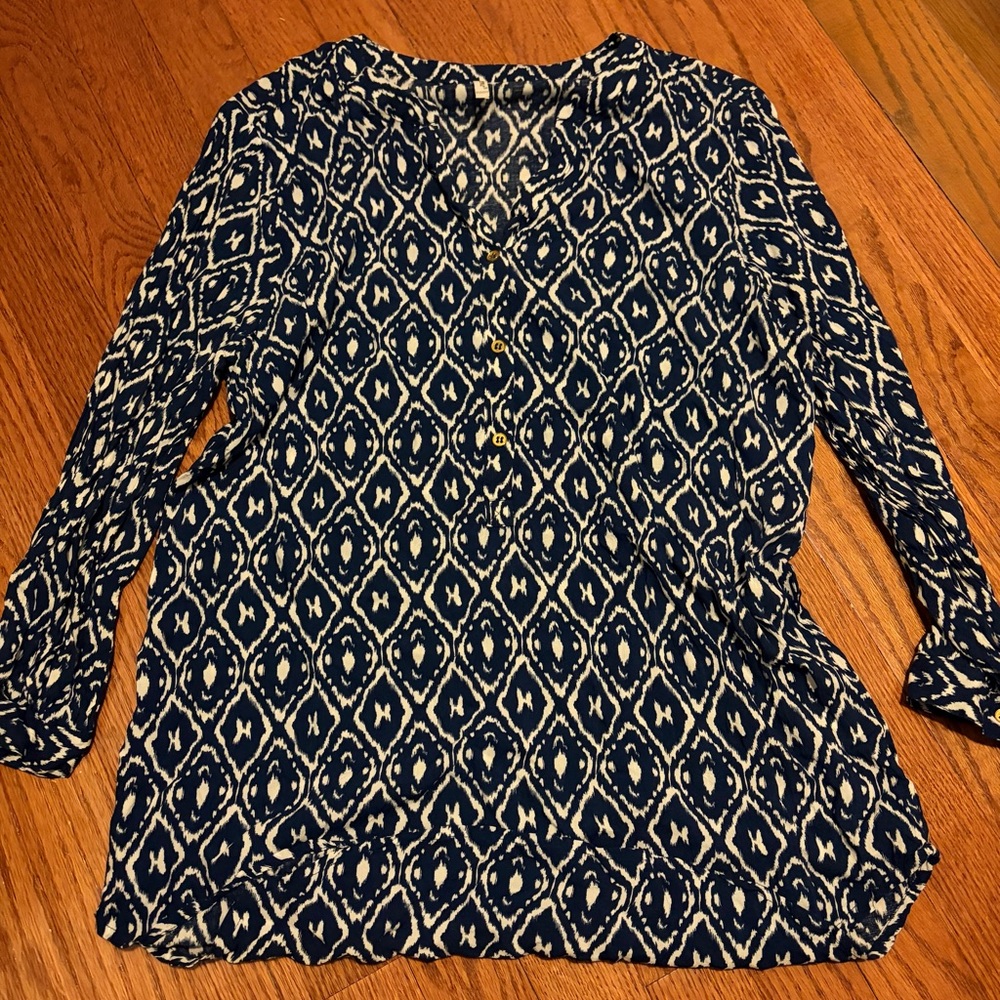 Grand & Greene Blue and White Patterned Blouse